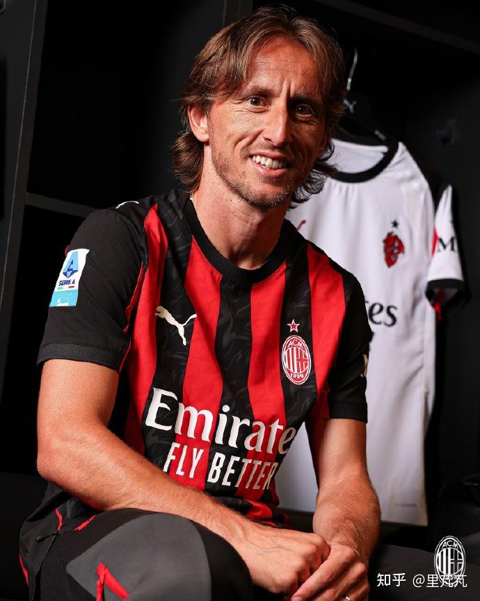 多方合力，共启电竞梦剧场！2025上海电竞大师赛开幕隆重开幕